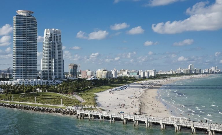 חוף הים בפלורידה